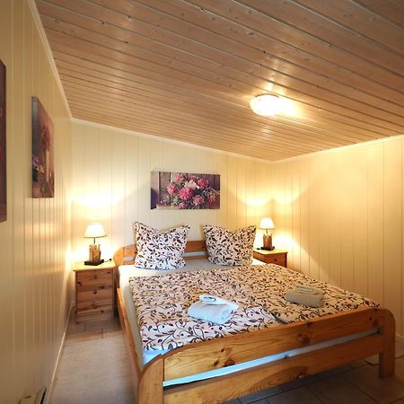 Ferienwohnung Rogk, Christa Ostseeheilbad Ostseeheilbad Zingst Exterior foto